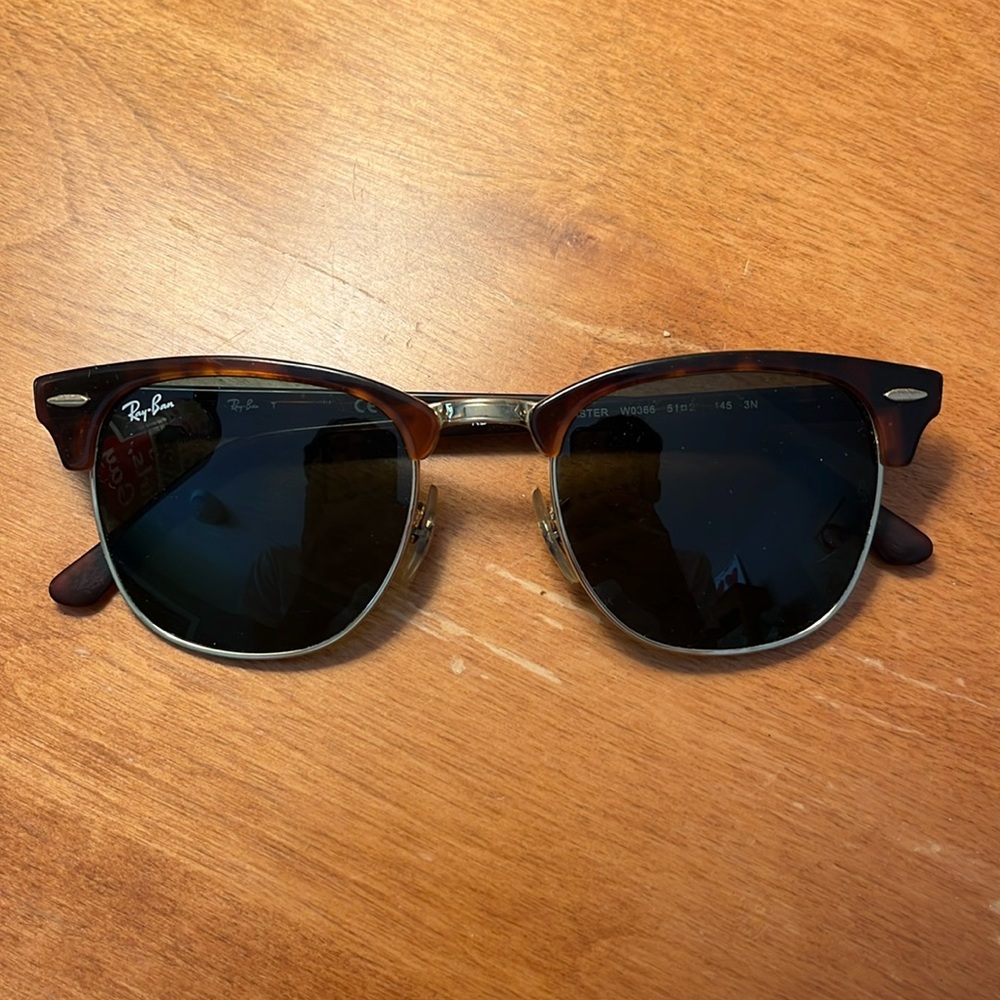 Ray-Ban Clubmaster Sunglasses in Tortoiseshell